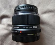 Olympus 25mm F/1.8 Lens