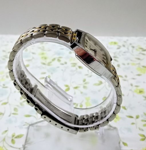 Vintage Tissot Women's Wristwatch.