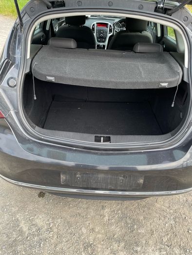 2013 Opel Vauxhall Astra  Breaking / Parts