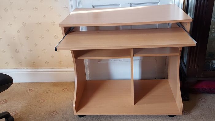 computer desk