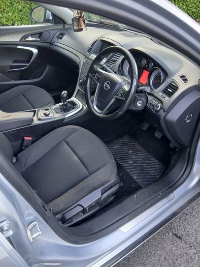 2013 opel insignia nct and taxed read add!!