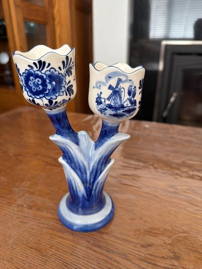 Decorative candle holder