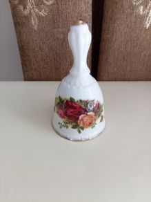 Royal Albert Old Country Roses Bell