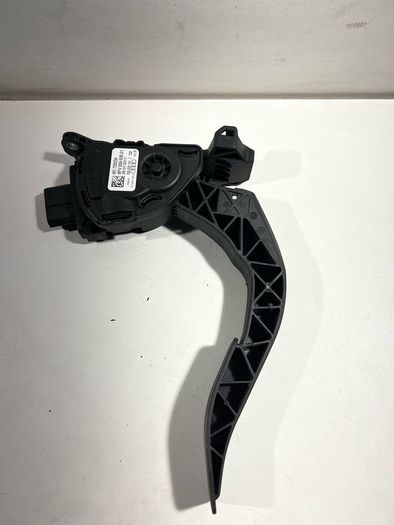 8K1723523A Audi A4 A5 A6 A7 A8 Q5 accelerator pedal electronics module A3l2b210g