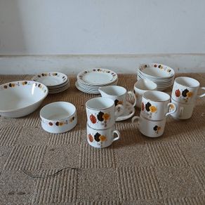 Arklow pottery set