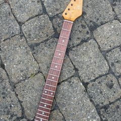 Guitar neck
