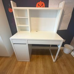 Desk from Ikea