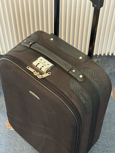 Cabin luggage black small suitcase