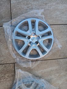 opel hub caps
