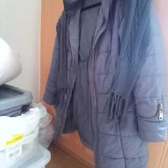 Coat (zipper needs fixing)