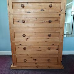 Chest of drawers
