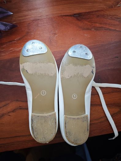 Tap shoes