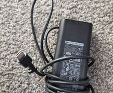 Dell 65W laptop charger usb- C charging tip