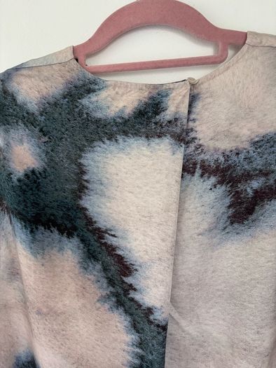COS  Tie-Dye V-Neck Top