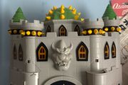 Nintendo Super Mario Deluxe Bowser Castle Playset