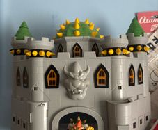 Nintendo Super Mario Deluxe Bowser Castle Playset