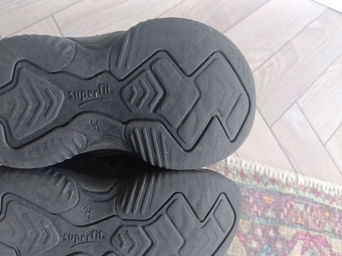 School shoe superfit 37