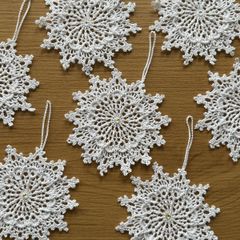 Beautiful 7 crochet snowflakes
