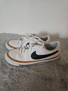 Nike boy
