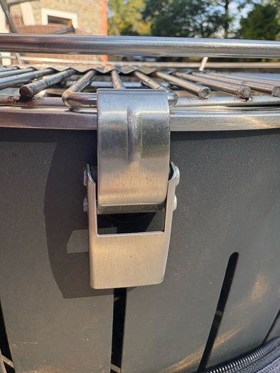 Genuine LotusGrill XL Charcoal BBQ + Original Folding Stand + Carry Bags