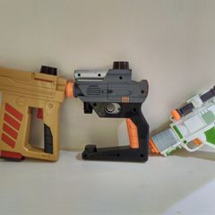 3 x Gun / Toy