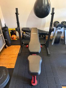 Weights Bench & Bench Press / Squat Rack