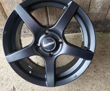 Calibre alloy wheels