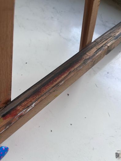 Easel
