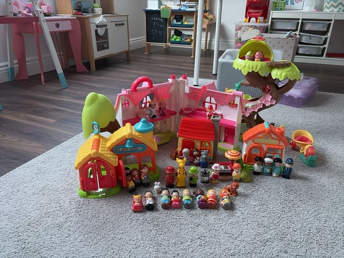 ELC Happyland playset