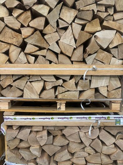 Clearance Sale Kiln Dried Logs 400kg