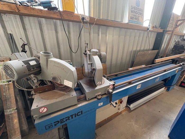 Pertici double mitre saw