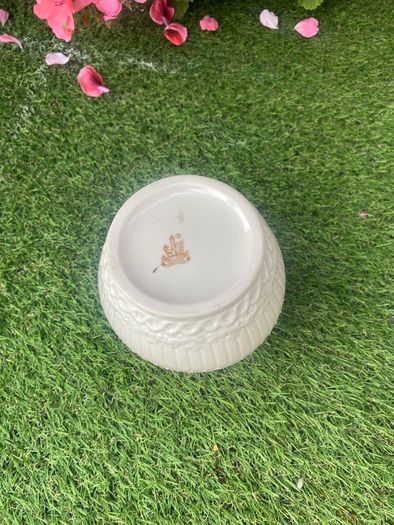 Belleek Ireland Colonial Vase.