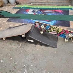 Skateboard Ramp with 2 x skateboards