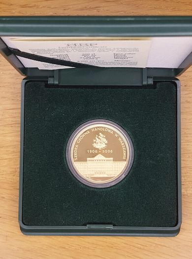 Poland 200 zlotych, 22ct gold coins
