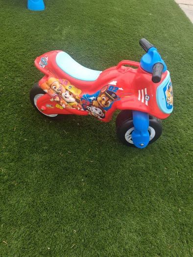 Paw Patrol Foot-to-Floor Ride-On Motorbike
