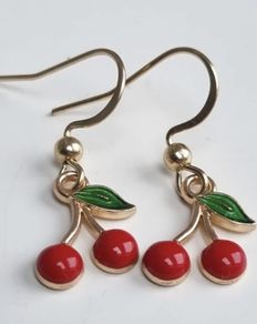Cherry earring gold