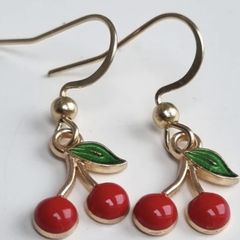 Cherry earring gold
