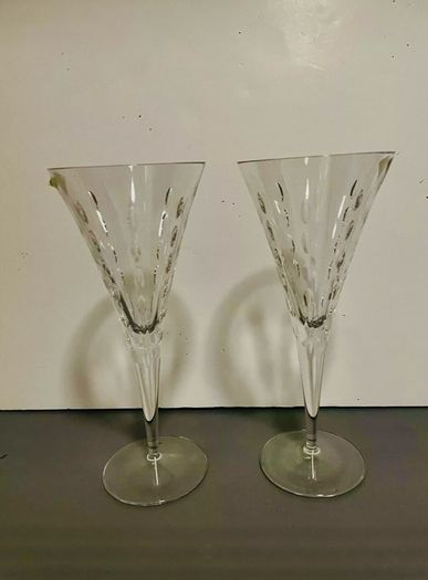 Teardrop hand cut crystal similar to Waterford