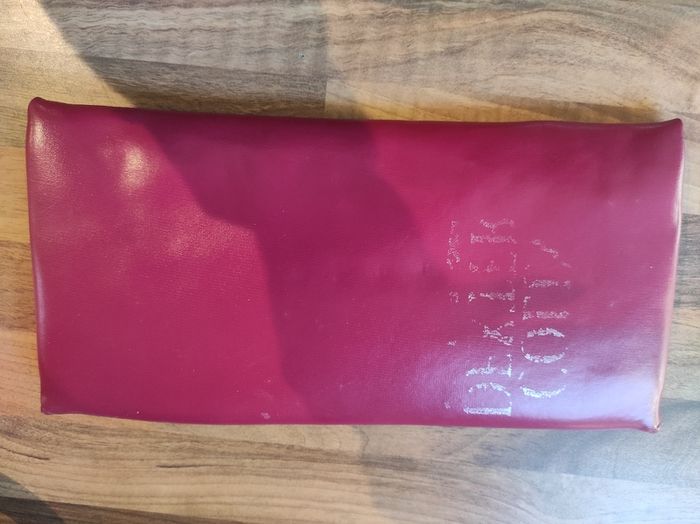 Women's handbags