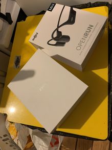 Open run headphones