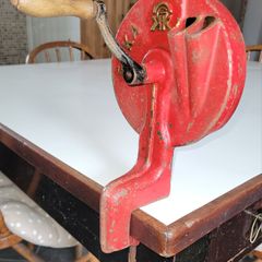 Vintage vegetable cutter
