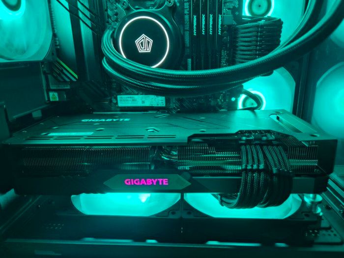 Gaming PC Ryzen 7 5800X, RX 7700 XT, 32gb Ram, 1TB M.2 Ssd, 750w Psu, Wifi/bt