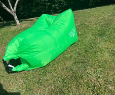 Kids air sofa / chill bag - bright green