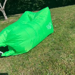 Kids air sofa / chill bag - bright green