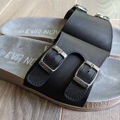 Women's sliders, size 4