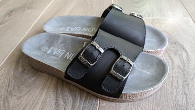 Women's sliders, size 4