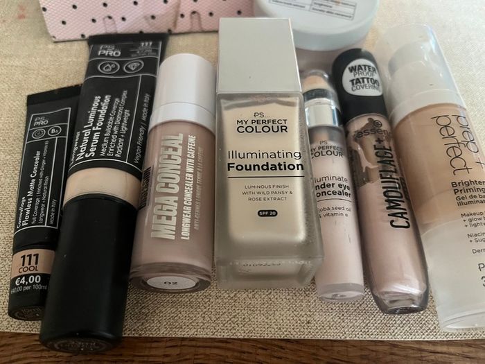 Foundations & Concealers