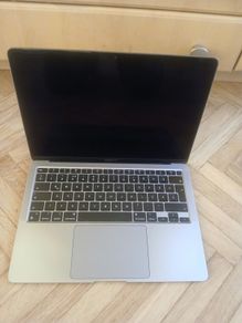 Apple MacBook Air M1 8GB RAM