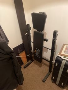 weigh bench gym