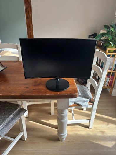 samsung curved monitor